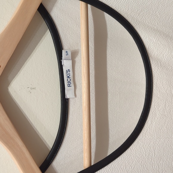 Tank top with lace - Picture 2 of 5